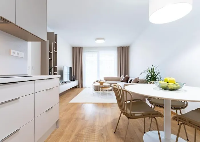 Al-park S Private Garage Parking Free, 5 Min Peso Do Centra Daire *