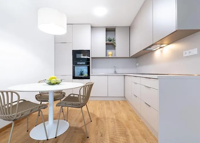 Daire Al-park S Private Garage Parking Free, 5 Min Peso Do Centra *